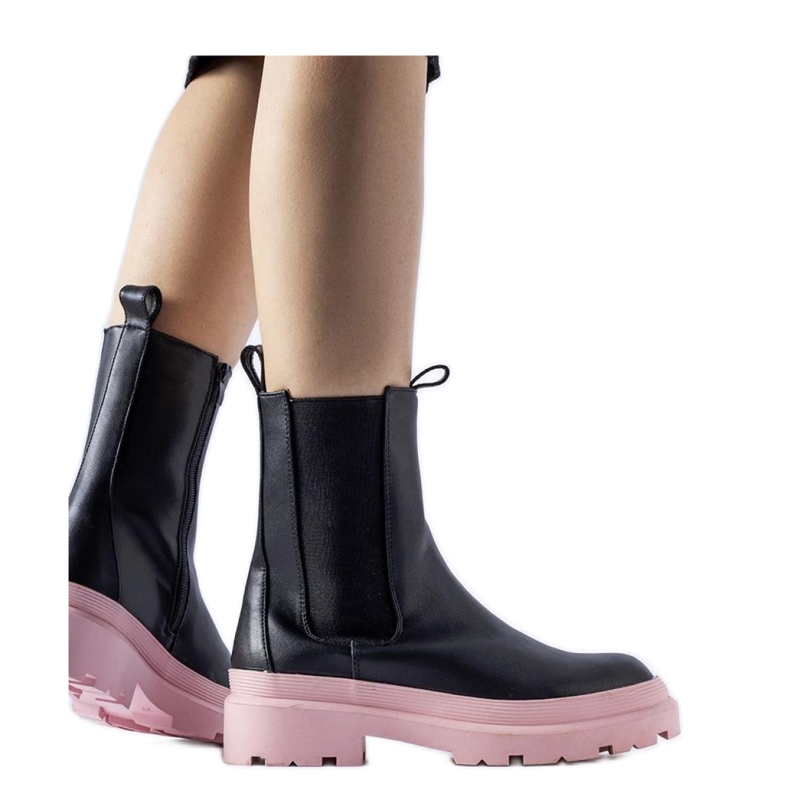 Botas negras con suela rosa negro Botas negras con suela rosa negro