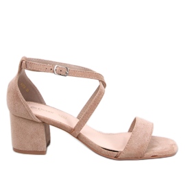Sandalias caqui tacón bajo beige