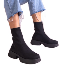 Botas negras con parte superior flexible negro