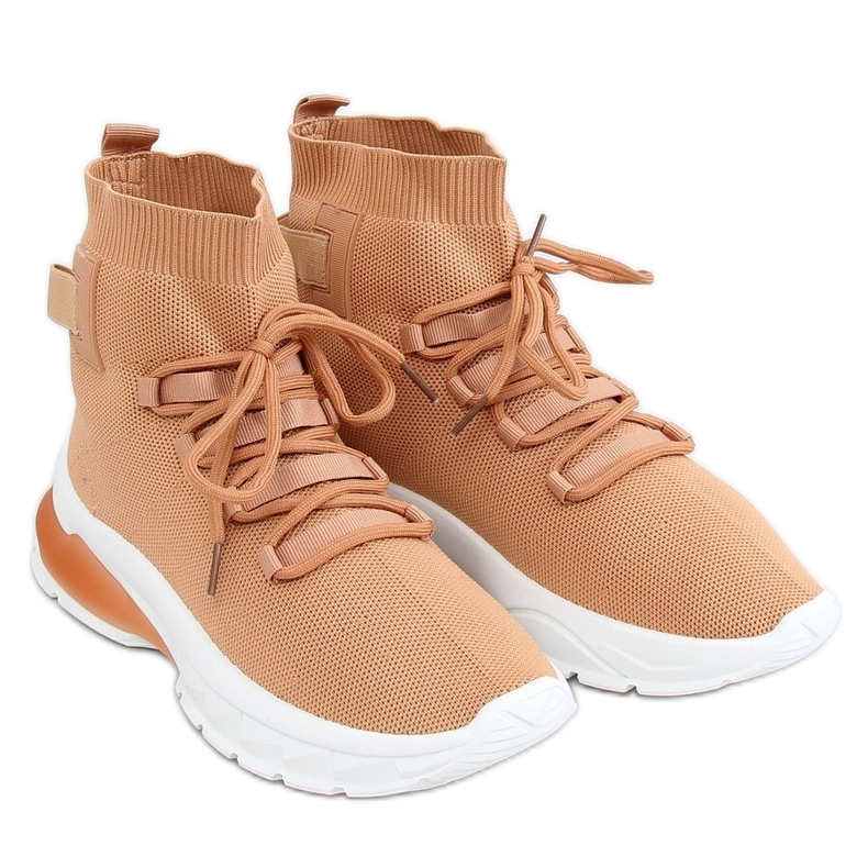Deportivo calcetín alto camel beige
