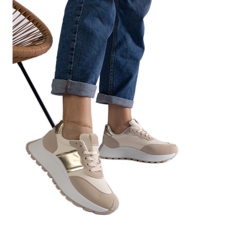 Deportivas plataforma beige