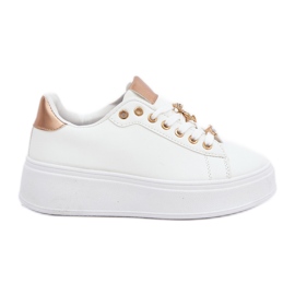 Zapatillas de deporte de cuero ecológica con alfileres blancos y dorados