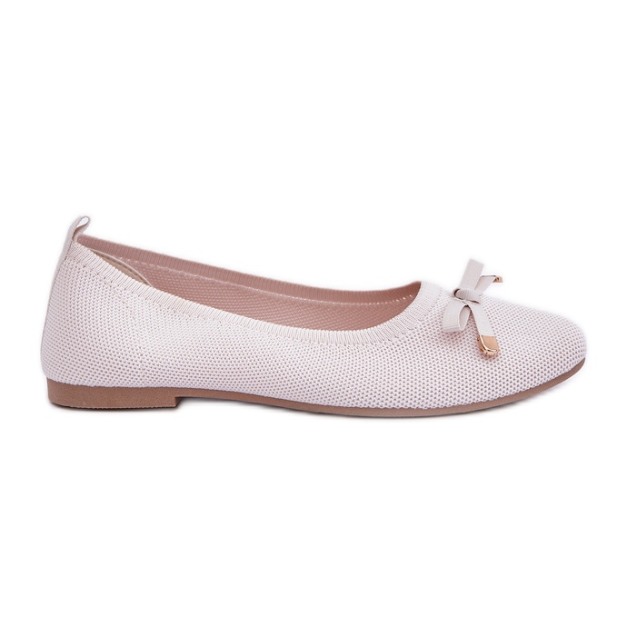 Ballerinas de malla con un bendito ligero el arco beige