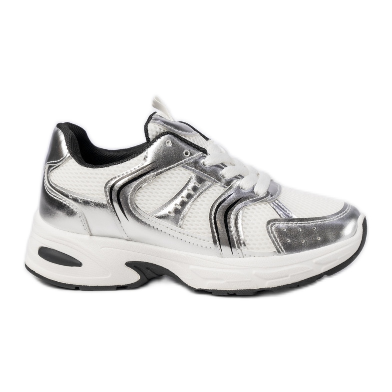 Zapatillas de zapatilla de plata en la plataforma