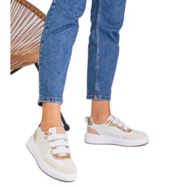 Zapatillas beige para mujeres para velcro decorado con brillo Zapatillas beige para mujeres para velcro decorado con brillo