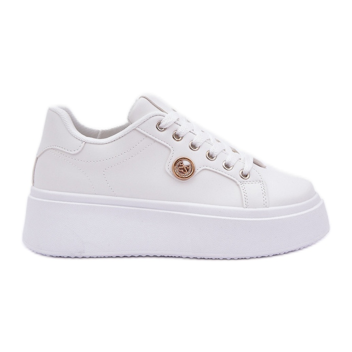 Zapatillas de zapatillas de cuero en una plataforma con un detalle dorado blanco