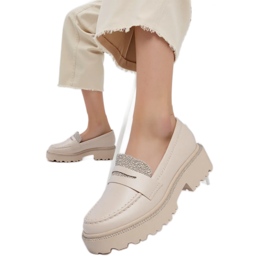 Mocasines beige diamantes de las mujeres