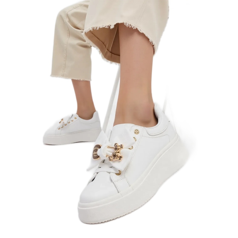 Encanto de las zapatillas de deporte femeninas blancas blanco