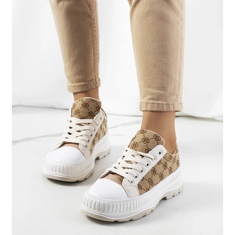 D/GMR Zapatillas beige en la plataforma Meliko