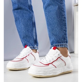 D/GMR Zapatillas blancas con inserciones rojas de Nettie. rojo