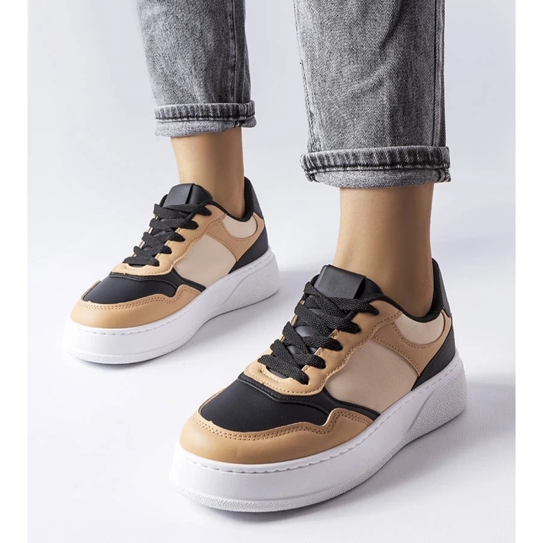 D/GMR Botas negras y beige con suela más gruesa de Baron D/GMR Botas negras y beige con suela más gruesa de Baron