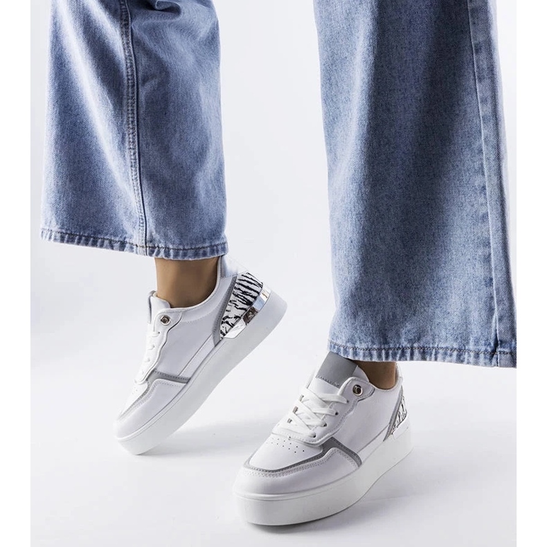 D/GMR Zapatillas blancas en la plataforma Tooele blanco