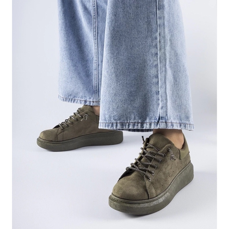 D/GMR Zapatillas verdes con plataforma Cipriano. D/GMR Zapatillas verdes con plataforma Cipriano.