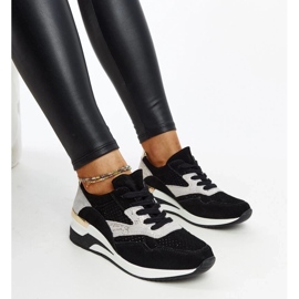 Zapatillas de deporte de cuero negro en la cuña Manfrin Zapatillas de deporte de cuero negro en la cuña Manfrin