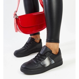 Zapatillas negras en la plataforma asmarin negro