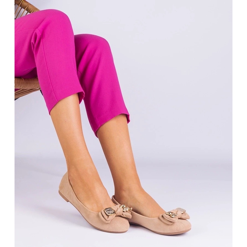 D/CEO Beige Classic Ballerinas con un arco de Masol