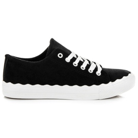 Zapatillas atadas negro