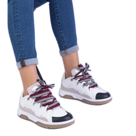 Zapatillas de deporte para mujeres blancas con cordones decorativos blanco