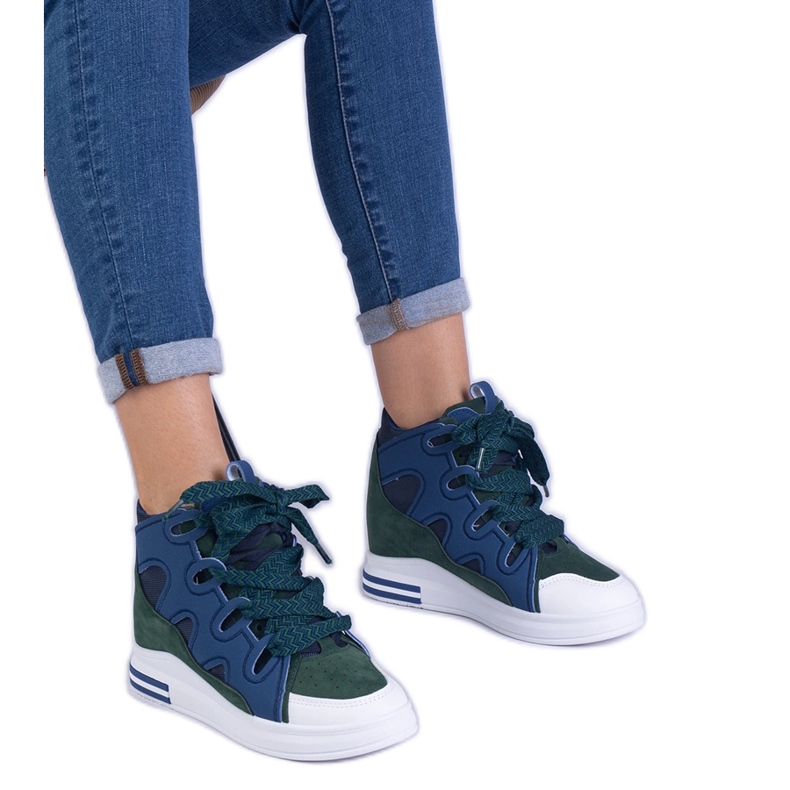 Zapatillas de zapatillas azul marino con cordones gruesos