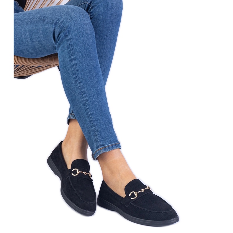 Mocasines de ekozamzamowe negros con una decoración dorada Mocasines de ekozamzamowe negros con una decoración dorada