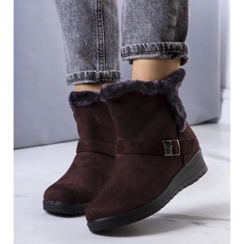 D/CEO Botas con aislamiento marrón en el tacón de cuña Capo