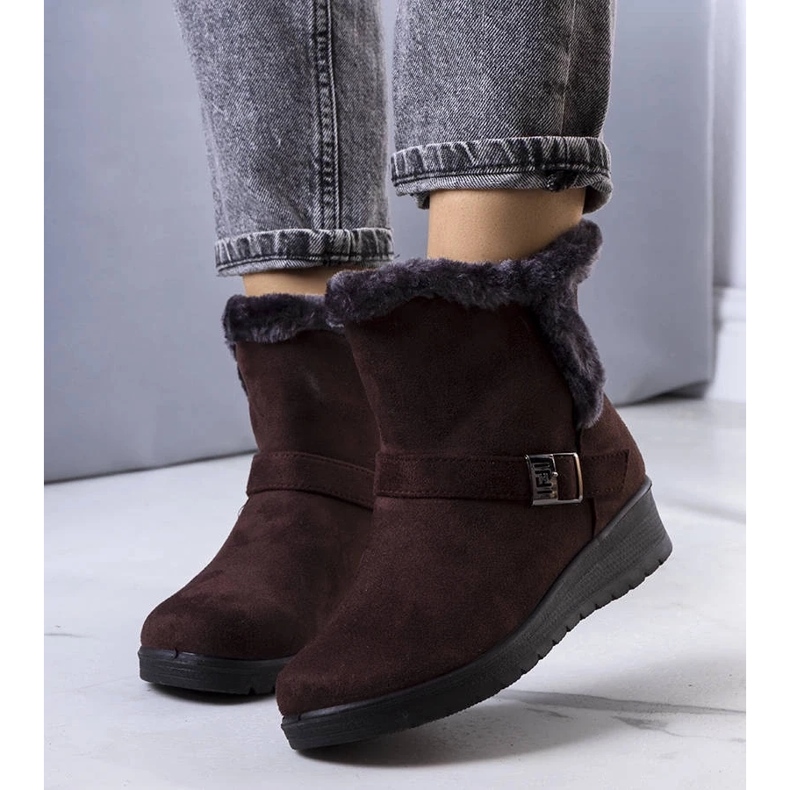 D/CEO Botas con aislamiento marrón en el tacón de cuña Capo