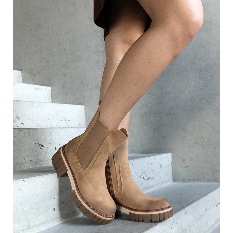 D/CEO Botas de plataforma masivas beige con abrasiones de Sholla