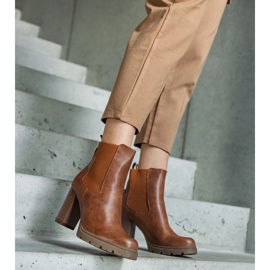 D/CEO Botines slip-on marrones confeccionados en ecopiel Motena marrón