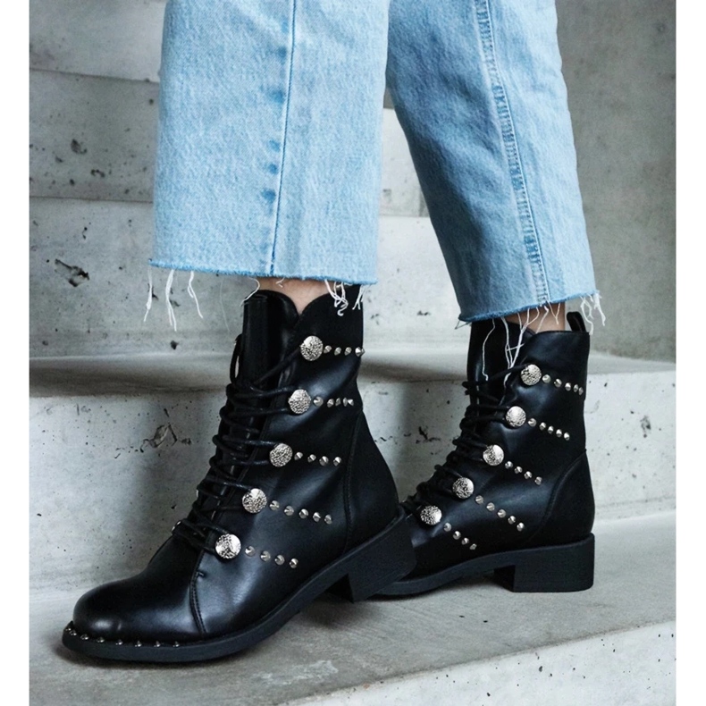 D/CEO Botines negros con cordones decorados con tachuelas Elea