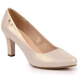 Bombas en la publicación Sergio Leone Beige