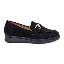 Mocasines con un detalle dorado y una trenza negra de yute negro