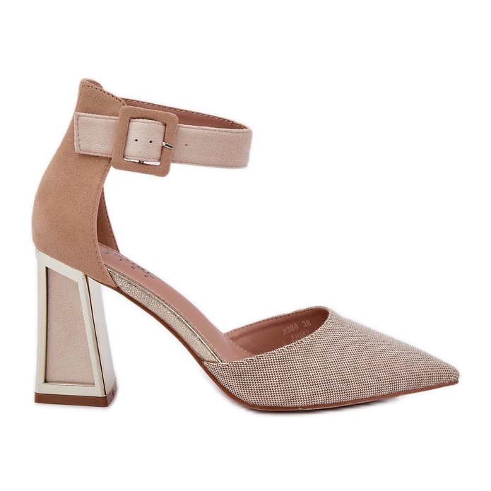 Sandalias en el poste con punta de los dedos de los pies puntiagudos beige