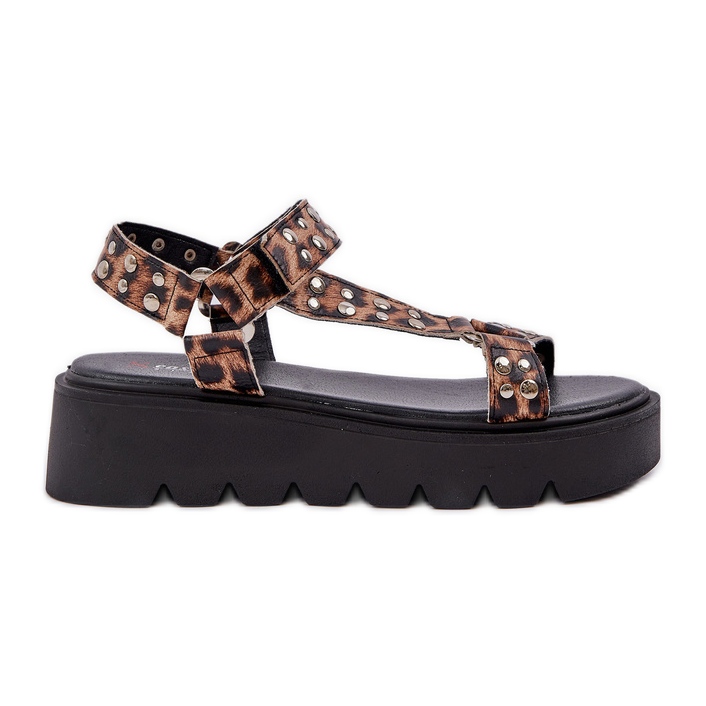 Sandalias decoradas en la plataforma de estampado de leopardo marrón