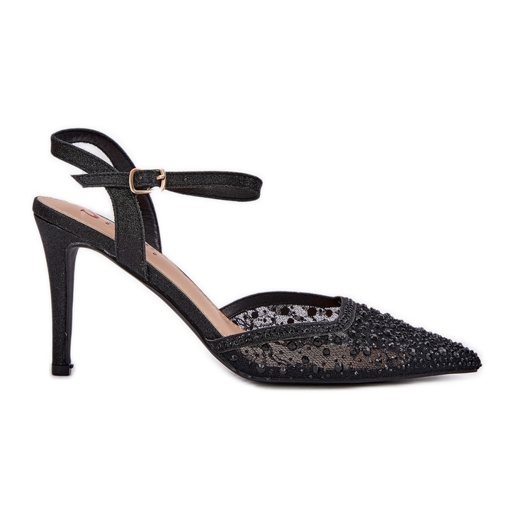 Tacones altos decorados con un tacón negro