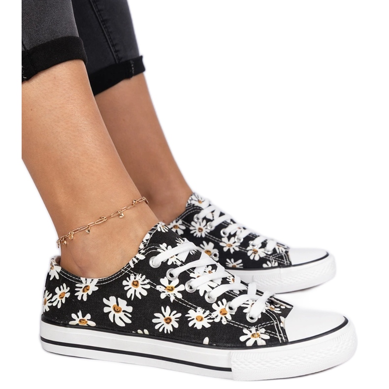 Zapatillas de tela para mujeres negras con flores negro