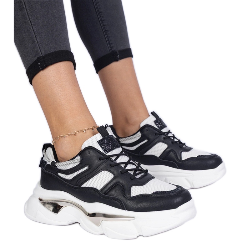 Zapatillas deportivas para mujeres de zapatillas negras negro