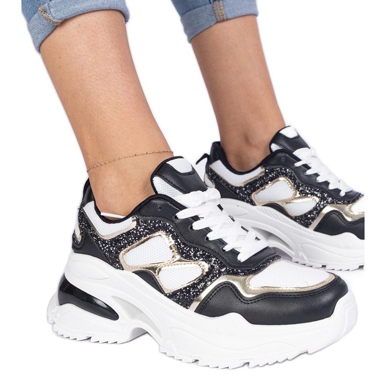 Zapatillas negras para mujeres decoradas con brillo negro