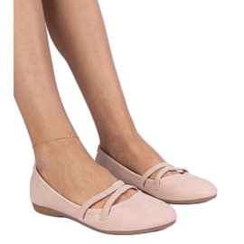 Ballerinas de mujeres rosadas hechas de Matt Eco -Leather