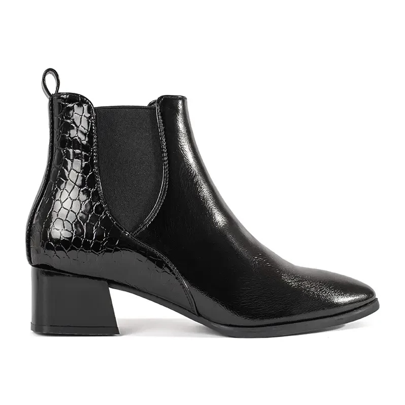 Botas Chelsea de mujer negra con un dedo del pie de almendras negro