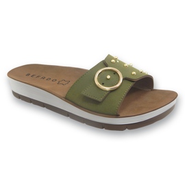Zapatillas de cuero para mujeres de Befado 158D271 con diamantes de imitación verde