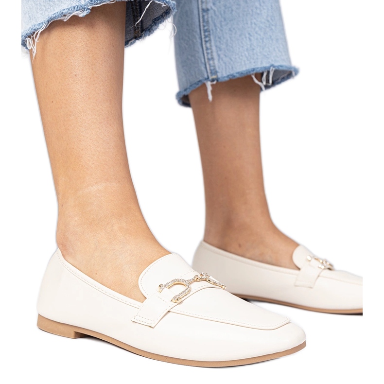 Mocasines elegantes beige con circones Mocasines elegantes beige con circones