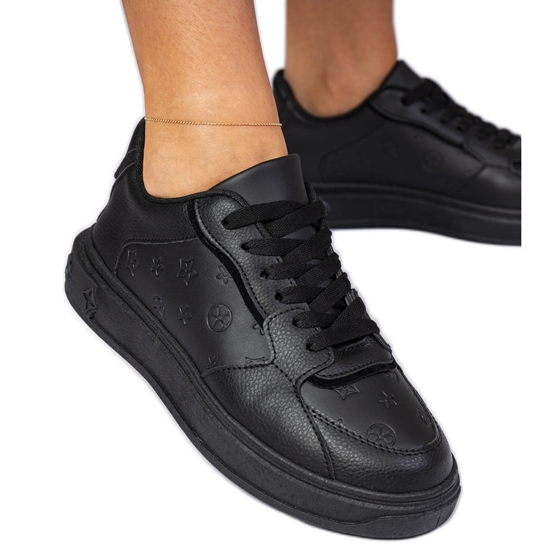 Zapatillas de deporte de deportes negros de eco -leather