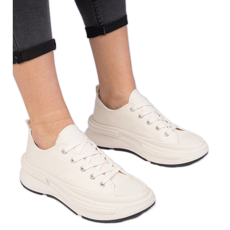 Zapatillas de deporte de material para mujeres beige Zapatillas de deporte de material para mujeres beige