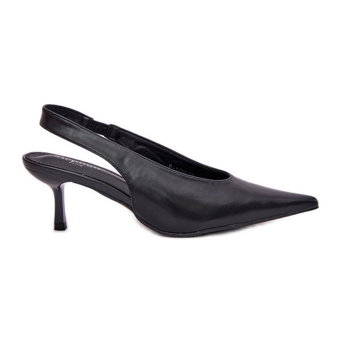Tacones altos con un talón de cuero ecológico al aire libre negro