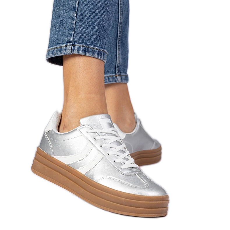 Zapatillas de zapatillas de deporte deportivo para mujeres en la plataforma