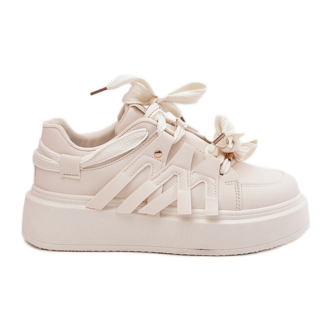 Zapatillas de zapatillas de cuero en la plataforma beige