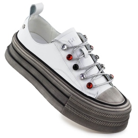 Zapatillas de deporte de cuero en la plataforma White Goe NN2N4054 blanco