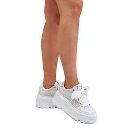 Zapatillas de deporte de cuero en la plataforma de plata Chebello 4658