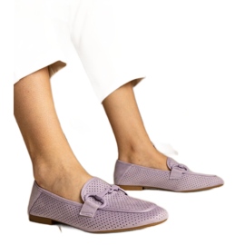 Mocasines de contracción de mujeres violetas con un adorno púrpura