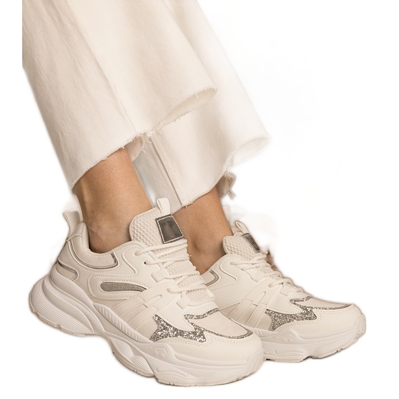Deportes para mujeres de zapatillas blancas con brillo blanco